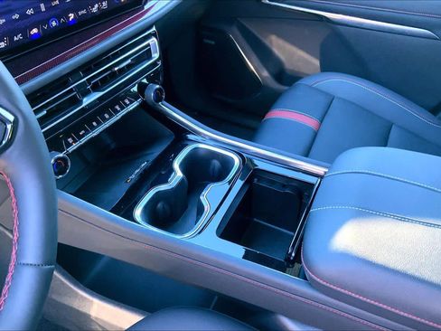 Certified 2024 Chevrolet Traverse RS w/ LPO, Floor Liner Package image 16