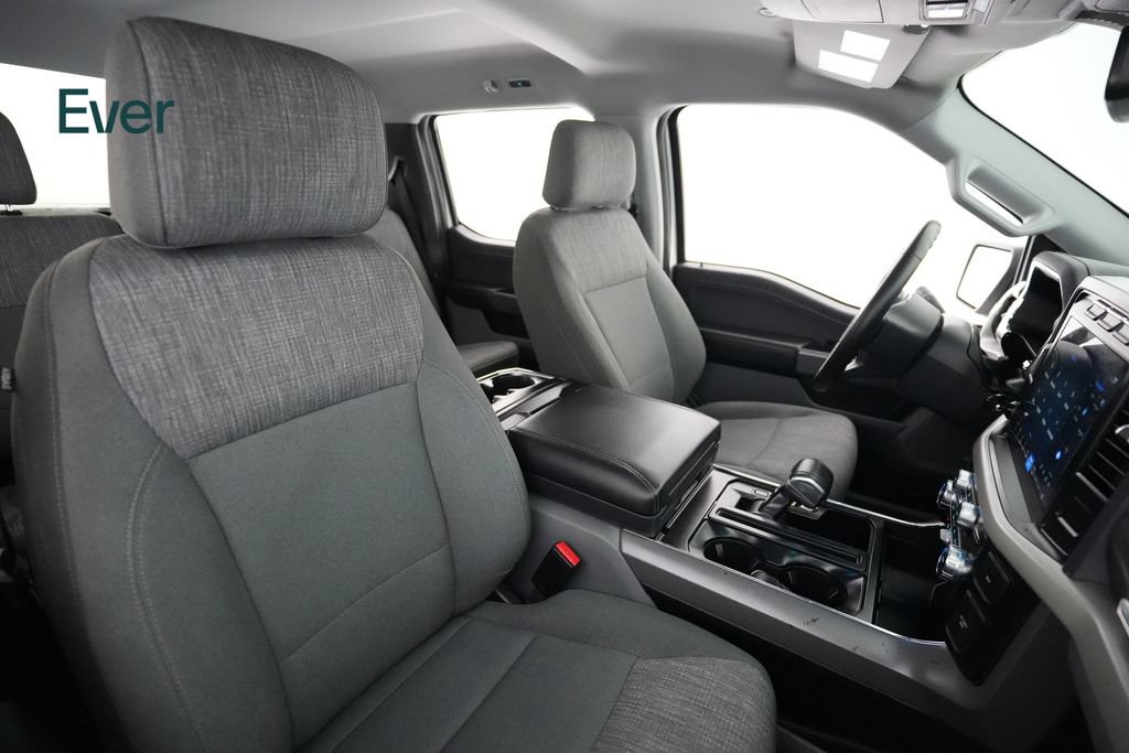 Used 2023 Ford F150 Lightning XLT AWD/4WD image 17