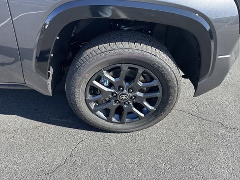 New 2026 Toyota Tundra Platinum AWD/4WD image 11
