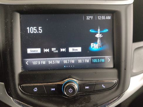 Used 2017 Chevrolet Sonic LT image 25