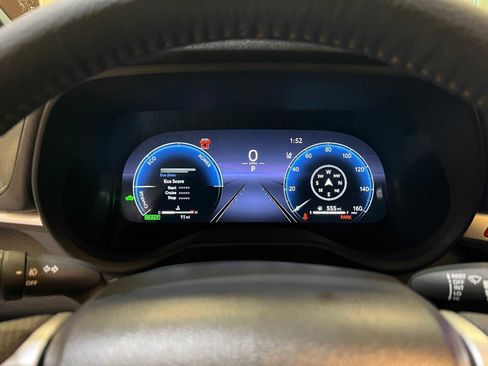 Certified 2025 Toyota Sienna XLE Woodland Edition image 19