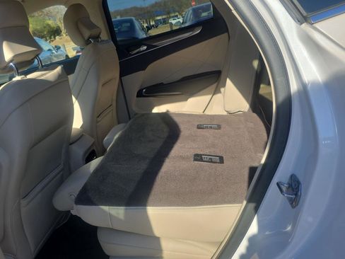 Used 2019 Lincoln MKC Premiere image 23