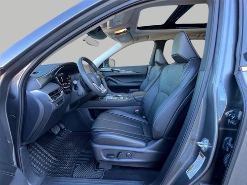 Used 2025 INFINITI QX60 Luxe image 19