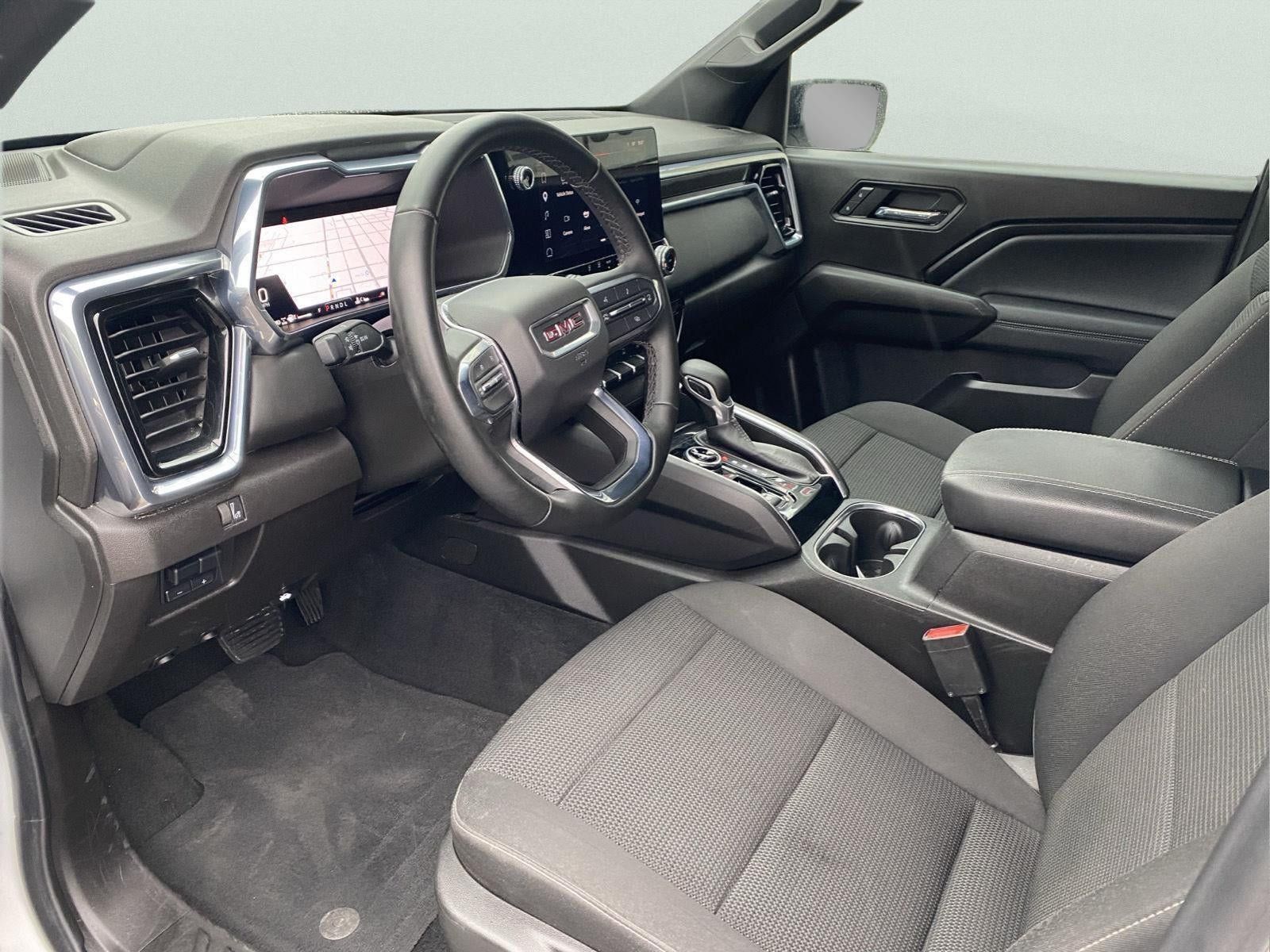 Used 2025 GMC Canyon Elevation AWD/4WD image 15