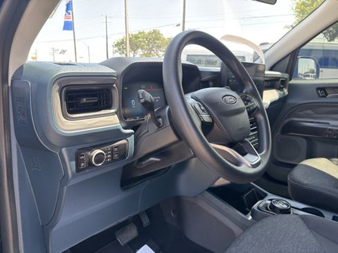 Certified 2025 Ford Maverick XL FWD image 12