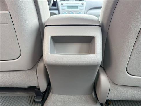 Used 2009 Toyota Camry LE FWD image 21