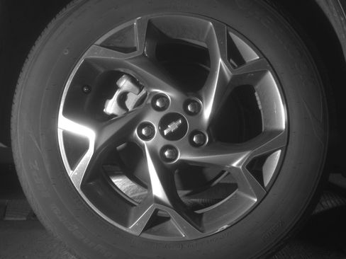 Used 2025 Chevrolet Trax LT FWD image 15