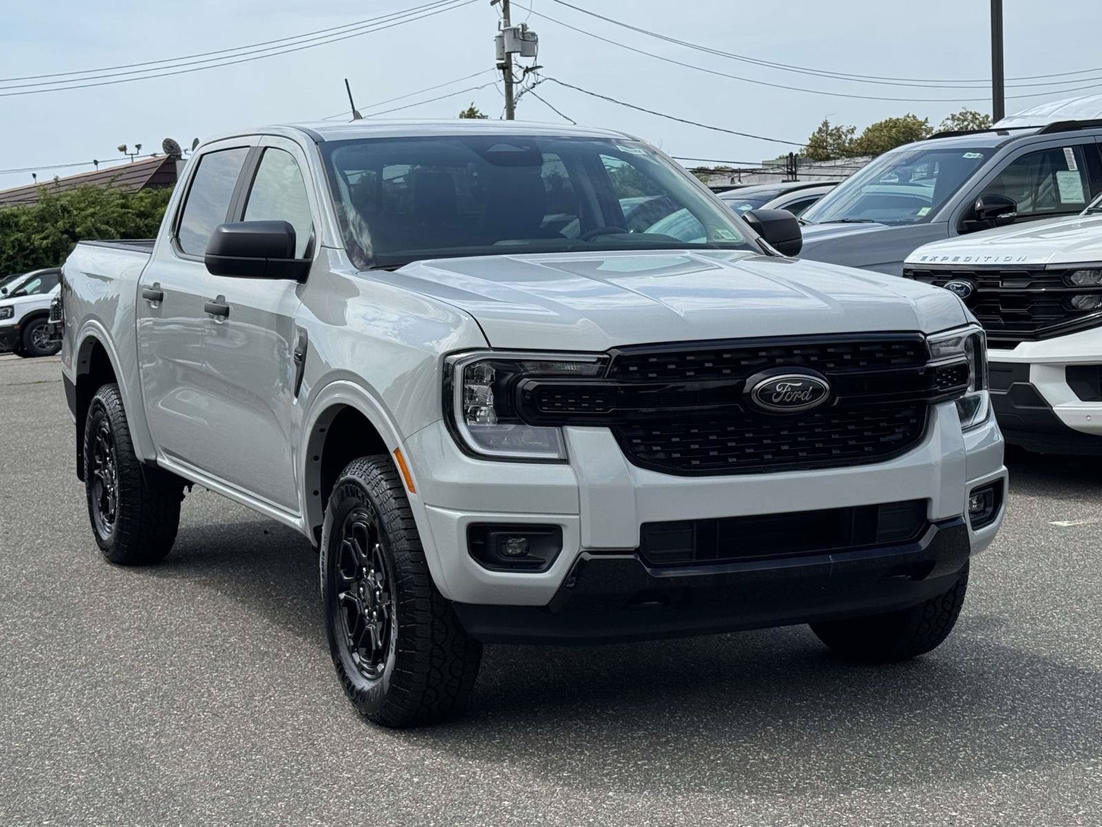 New 2026 Ford Ranger XLT w/ Black Appearance Package AWD/4WD image 2