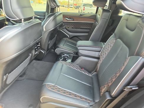 Used 2021 Jeep Grand Cherokee L Summit w/ Advanced Protech Group IV AWD/4WD image 28