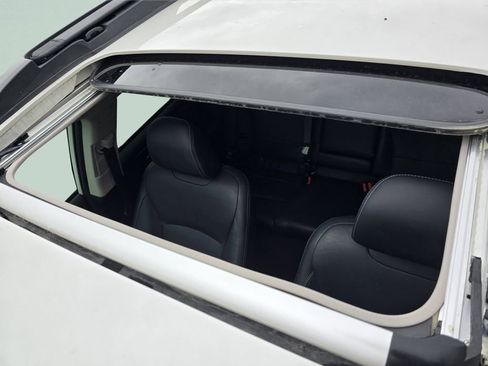 Used 2019 Subaru Outback 3.6R Limited image 4