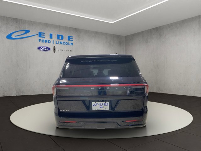 New 2027 Lincoln Navigator L Reserve w/ Jet Appearance Package AWD/4WD image 8