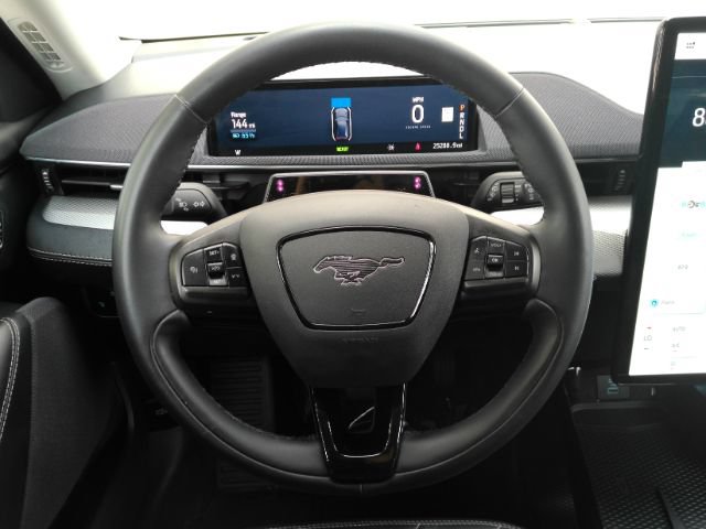 Used 2023 Ford Mustang Mach-E Select RWD image 31