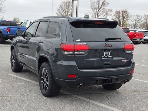 Used 2017 Jeep Grand Cherokee Trailhawk image 4