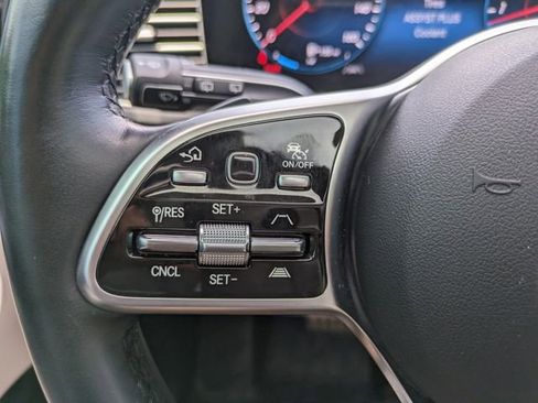 Used 2023 Mercedes-Benz GLS 450 4MATIC image 24