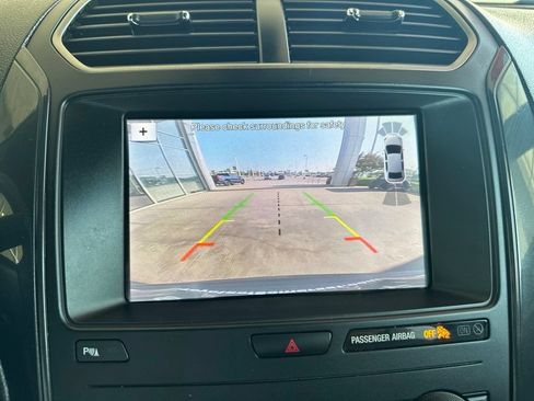 Used 2019 Ford Explorer XLT w/ Equipment Group 202A AWD/4WD image 33