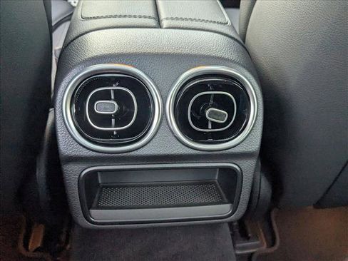 Used 2025 Mercedes-Benz C 300 Sedan image 18