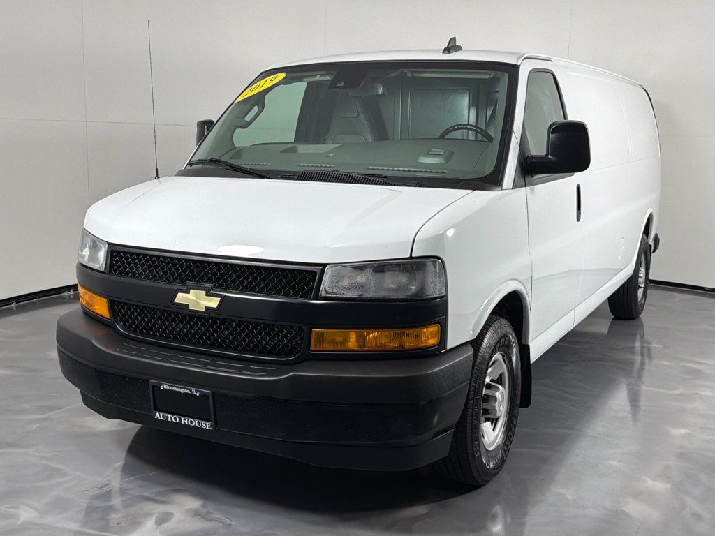 Used 2019 Chevrolet Express 3500 Extended w/ Driver Convenience Package RWD image 9