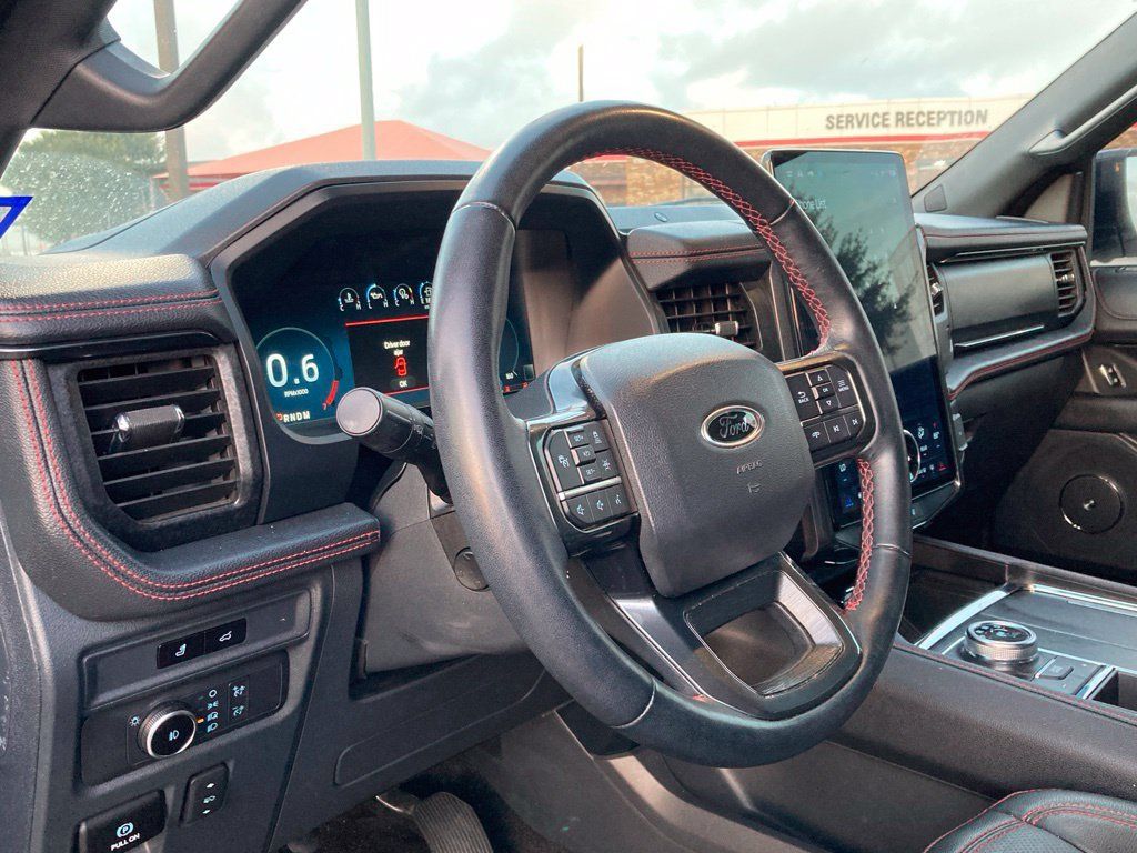 Used 2022 Ford Expedition Max Limited RWD image 9