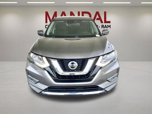 Used 2019 Nissan Rogue S FWD image 2