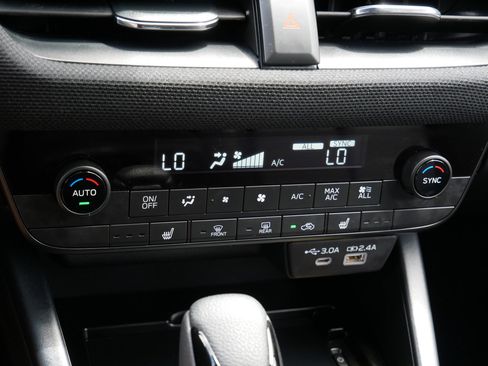 Certified 2026 Subaru Outback Limited AWD/4WD image 23