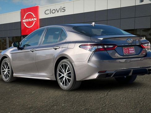 Used 2023 Toyota Camry SE image 7