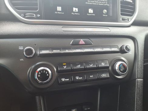 Used 2021 Kia Sportage LX image 24