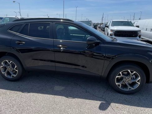 New 2026 Chevrolet Trax LT w/ Driver Confidence Package FWD image 51