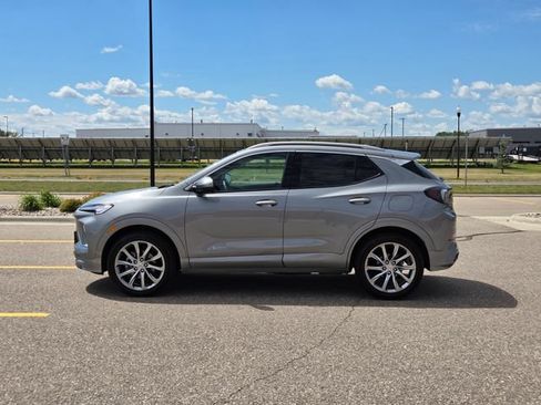 Used 2024 Buick Encore GX Avenir w/ Avenir Technology Package AWD/4WD image 7