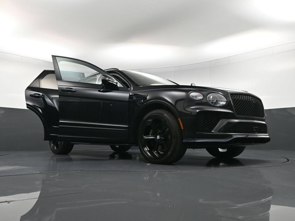 Certified 2025 Bentley Bentayga AWD/4WD image 42