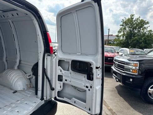 Used 2023 GMC Savana 2500 Extended w/ Driver Convenience Package RWD image 21