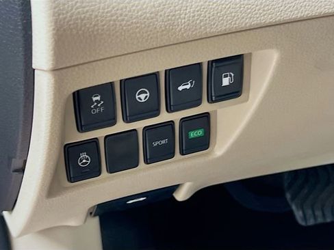 Used 2019 Nissan Rogue SL image 10