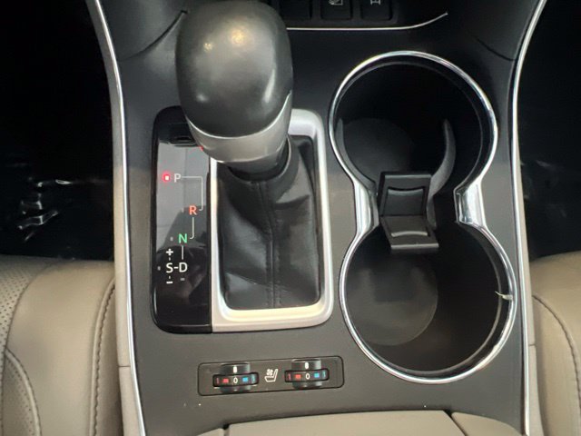 Used 2017 Toyota Highlander Limited AWD/4WD image 37