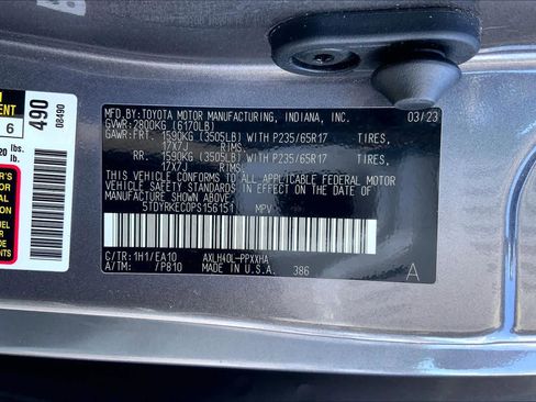 Used 2023 Toyota Sienna XLE image 34