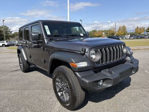 New 2026 Jeep Wrangler Unlimited Sport AWD/4WD image 3