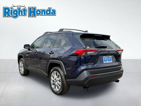 Used 2025 Toyota RAV4 XLE Premium FWD image 4