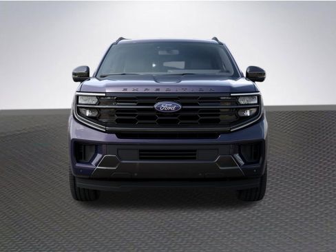 New 2027 Ford Expedition Max Platinum AWD/4WD image 3