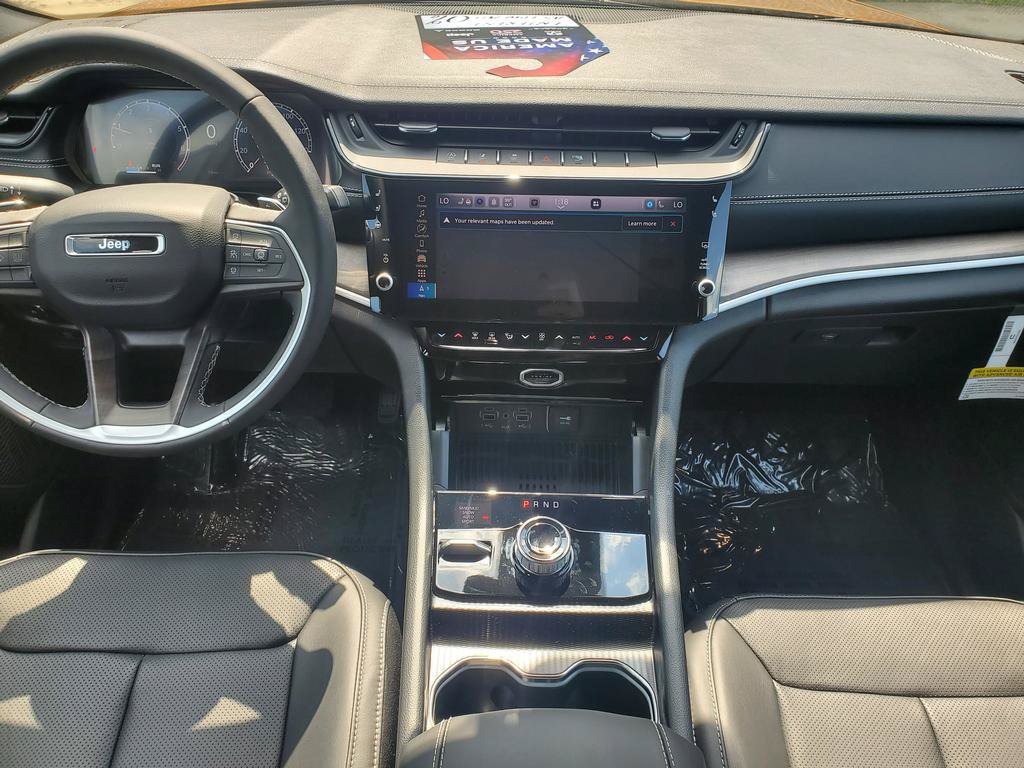 New 2026 Jeep Grand Cherokee Limited AWD/4WD image 9