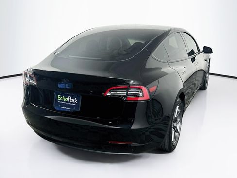 Used 2021 Tesla Model 3 Standard Range Plus RWD image 9