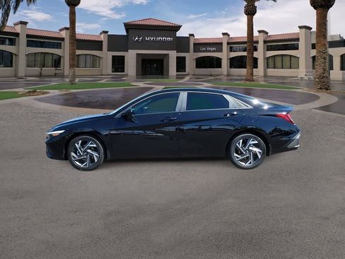 Certified 2025 Hyundai Elantra Sport image 5