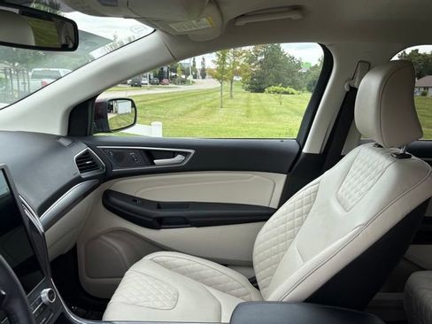 Certified 2024 Ford Edge Titanium AWD/4WD image 13