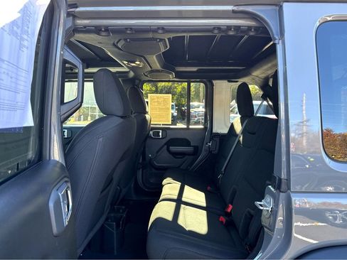 Certified 2021 Jeep Wrangler Unlimited Sport w/ Sun And Sound Package image 10