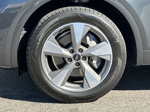 Used 2023 Audi Q5 2.0T Premium w/ Convenience Package image 26