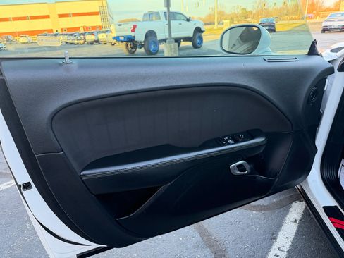 Used 2020 Dodge Challenger R/T w/ Blacktop Package image 21