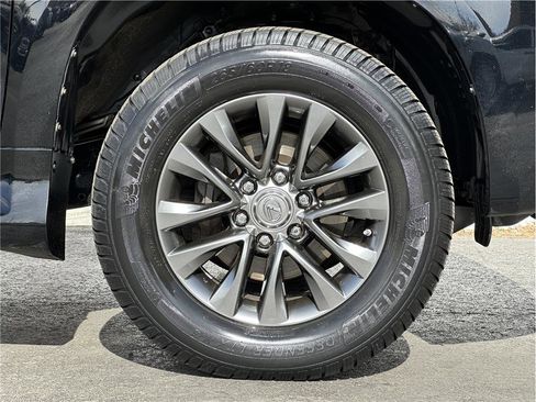 Used 2013 Lexus GX 460 image 31