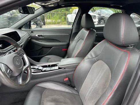 Used 2020 Hyundai Sonata SEL Plus w/ Tech Package FWD image 4