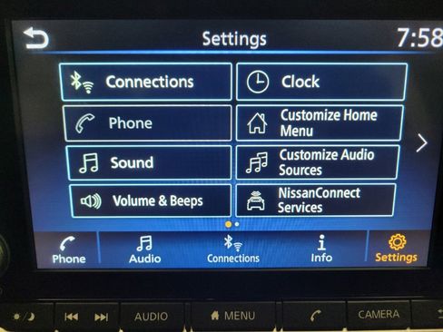 Used 2025 Nissan Sentra SV image 25