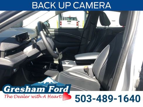 Used 2021 Ford Mustang Mach-E Premium image 11