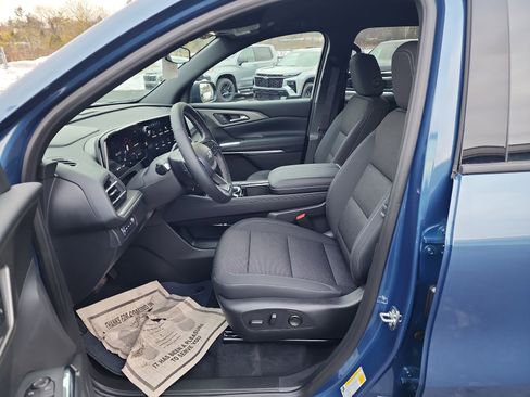 New 2026 Chevrolet Traverse LT w/ Midnight/Sport Edition image 11