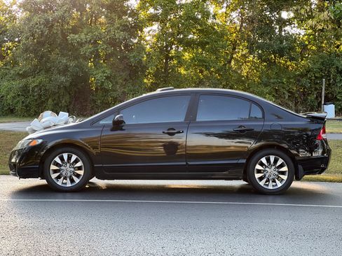 Used 2010 Honda Civic EX-L image 3
