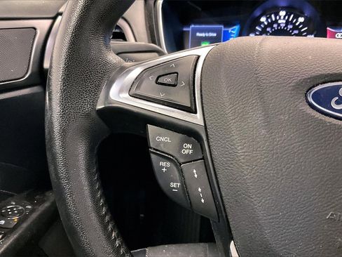 Used 2019 Ford Fusion Titanium image 17